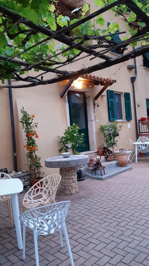 Agriturismo Alveare Финале Лигуре Экстерьер фото