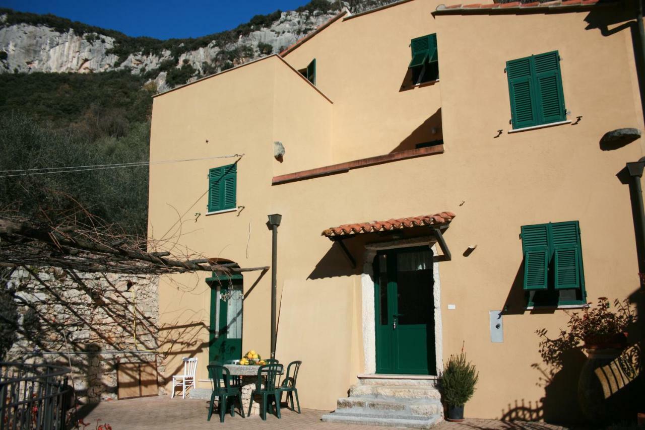 Agriturismo Alveare Финале Лигуре Экстерьер фото